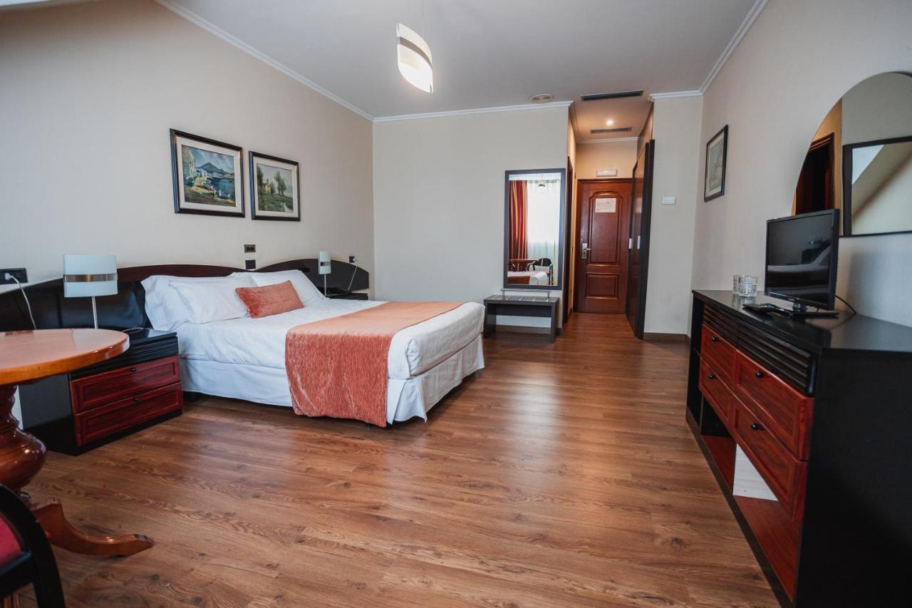 O Val Do Naseiro Otel Viveiro Dış mekan fotoğraf